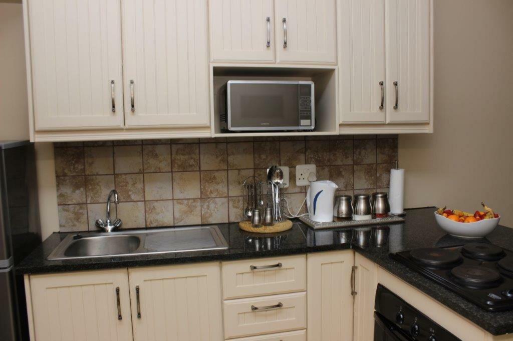 Appartamento Reliwave Pty Ltd Bloemfontein Esterno foto